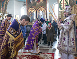 В Неделю Торжества Православия Преосвященнейший епископ Симон совершил Божественную литургию святителя Василия Великого в Покровском кафедральном соборе г. Шахты