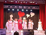 В Городском Дворце культуры города Гуково состоялась праздничная программа «Материнское сердце – источник любви»