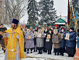 В день памяти святителя Николая Чудотворца прихожане Свято-Никольского храма сл. Кашары отметили престольный праздник.