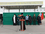 Благочинный приходов Нижнедонского округа поздравил юнармейцев с принятием присяги