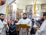 В день празднования Обрезания Господня епископ Симон совершил Божественную литургию святителя Василия Великого в храме праведного Иоанна Кронштадтского города Шахты