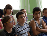Тематическую встречу в шахтинском детском реабилитационном центре «Добродея» провели протоиерей Сергий Яценко и участники Молодежного совета епархии