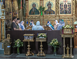 В канун праздника Святой Троицы Преосвященнейший епископ Симон совершил всенощное бдение в Покровском кафедральном соборе г. Шахты