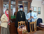 Иерей Леонид Зацепилин пригласил на театрализованный концерт «Пасха! – Победа!» представителей Администрации г. Гуково3