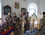 В Неделю 3-ю Великого поста, Крестопоклонную, Преосвященнейший епископ Симон совершил Божественную литургию в храме в честь Святой Троицы хут. Ягодинка