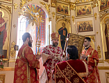 Впервые в Шахтинской епархии совершена Божественная литургия архиерейским чином с сурдопереводом в храме Покрова Пресвятой Богородицы г. Каменск-Шахтинский
