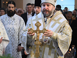 Преосвященнейший епископ Симон, духовенство Покровского собора и тысячи верующих молитвенно отметили праздник Крещения Господня в главном храме Шахтинской епархии