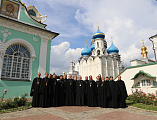 Преосвященнейший епископ Симон возглавил паломничество из Шахтинской епархии в Свято-Троицкую Сергиеву Лавру