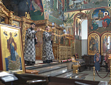 Епископ Симон совершил вечерню с чином выноса Плащаницы
