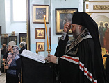 Во вторник первой седмицы Великого поста Преосвященнейший епископ Симон совершил великое повечерие с чтением покаянного канона преподобного Андрея Критского в храме Донецкого Успенского архиерейского подворья