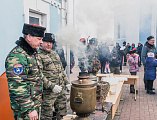 В прощеное воскресенье на Соборной площади города Шахты состоялись народные гуляния, посвященные Масленице