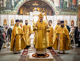 В Неделю Воспоминания Адамова изгнания, Прощеное воскресенье, епископ Симон совершил Божественную литургию в Покровском кафедральном соборе