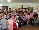 В воскресной школе Свято-Пантелеимоновского храма города Миллерово состоялось праздничное занятие «У иконы Божией матери»