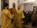 Преосвященнейший епископ Симон совершил Божественную литургию в храме Покрова Пресвятой Богородицы города Красный Сулин
