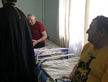 Протоиерей Игорь Жевердан посетил Кашарскую районную стационарную больницу