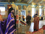 Преосвященнейший епископ Симон совершил Божественную литургию в храме Покрова Пресвятой Богородицы г. Новошахтинска