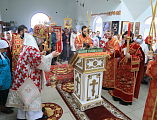 Продолжая пасхальные торжества, Преосвященнейший епископ Симон совершил Божественную литургию в храме вмч. Георгия Победоносца пос. Новозарянский