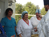 Протоиерей Вячеслав Лавлинский совершил молебен о здравии с освящением плодов в туберкулезном диспансере г. Каменск-Шахтинский
