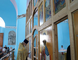 Епископ Симон возглавил молитву у святынь в старинном казачьем храме святителя Николая Чудотворца станицы Еланской