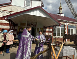 Совершен чин освящения креста для храма в хуторе Грачев        