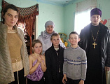 Приход храма Иоанна Предтечи станицы Боковской регулярно оказывает помощь нуждающимся семьям