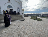 В новом храме великомученика Пантелеимона города Миллерово совершено первое богослужение архиерейским чином