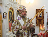 Епископ Шахтинский и Миллеровский Симон совершил воскресную Божественную литургию в храме великомученицы Варвары города Гуково