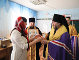 Правящий архиерей Шахтинской епархии Преосвященнейший епископ Симон совершил чин освящения школы № 13 в г. Донецке