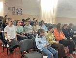 Настоятель храма святого великомученика Георгия Победоносца п. Новозарянский принял участие во встрече с молодежным активом Мокрологского поселения