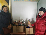 Прихожане храма преподобномученицы Елисаветы г. Гуково передали рождественские подарки для постояльцев Центра социального обслуживания граждан пожилого возраста и инвалидов