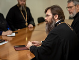 По благословению епископа Шахтинского и Миллеровского Симона прошло рабочее совещание представителей Шахтинской епархии с ответственными за взаимодействие с участниками СВО и членами их семей в городе Шахты