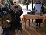 В поселке Каменоломни прошла памятная акция «Блокадный хлеб»