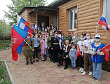 Детский хор храма святителя Пантелеимона г. Гуково поздравил ветеранов Великой отечественной войны с Днем Победы