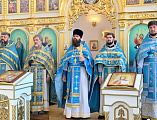 В Троицком храме г. Каменск-Шахтинский прошла Божественная литургия в память о строителе и первом настоятеле Свято-Троицкого храма священнослужителе Иоанне