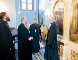 Вместе с выпускниками Саратовской духовной семинарии епископ Симон встретился с митрополитом Саратовским и Вольским Игнатием