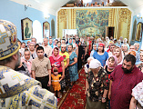 В престольный праздник Преосвященнейший епископ Симон совершил Божественную литургию в храме в честь Казанской иконы Божией Матери г. Гуково