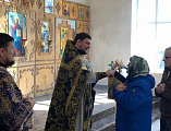 В День памяти иконы Божией Матери Споручница грешных в Державном храме г. Донецка состоялось говение духовенства и соборное богослужение