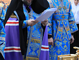 Епископ Шахтинский и Миллеровский Симон совершил чин освящения колоколов для храма святителя Тихона Задонского ст. Кривянской