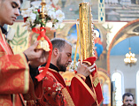 В день празднования Светлой Пасхи в Покровский кафедральный собор г. Шахты доставлен Благодатный огонь из Иерусалима