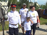 В Миллерово прошла церемония посажения казачат на коня