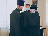 Епископ Шахтинский и Миллеровский Симон вручил Патриаршие награды духовенству Шахтинской епархии
