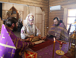 Преосвященнейший епископ Симон с архипастырским визитом посетил храм Всех святых, в земле Русской просиявших, г. Каменск-Шахтинский, совершил Божественную литургию и чин присоединения к Православной Церкви временно от нее отпавшей