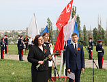 В День Победы у Вечного огня города Шахты «поклонились великим тем годам»