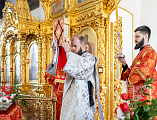 Преосвященнейший Симон совершил Божественную литургию и хиротонию во пресвитеры в храме великомученика Георгия Победоносца хутора Лихой
