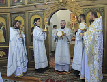 В Троицкую родительскую субботу Преосвященнейший епископ Симон совершил Божественную литургию в храме Архистратига Михаила г. Новошахтинска