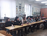 В шахтинском вузе с духовной стороны рассмотрели проблемы цифровой безопасности и тематику молодежи в современном информационном пространстве