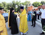 С архипастырским визитом Преосвященнейший епископ Симон посетил Покровский храм г. Каменск-Шахтинский и совершил чин присоединения к Православной Церкви временно от нее отпавшего христианина