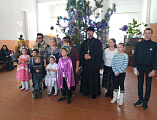 Воспитанники воскресной школы при храме Архангела Гавриила с. Алексеево-Лозовского провели концерт, посвященный великому празднику Рождества Иисуса Христа