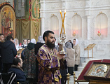 В Неделю Торжества Православия Преосвященнейший епископ Симон совершил Литургию в Покровском кафедральном соборе города Шахты