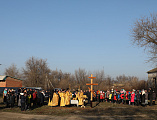 Преосвященнейший епископ Симон совершил чин водружения креста на месте строительства нового храма в с. Дёгтево